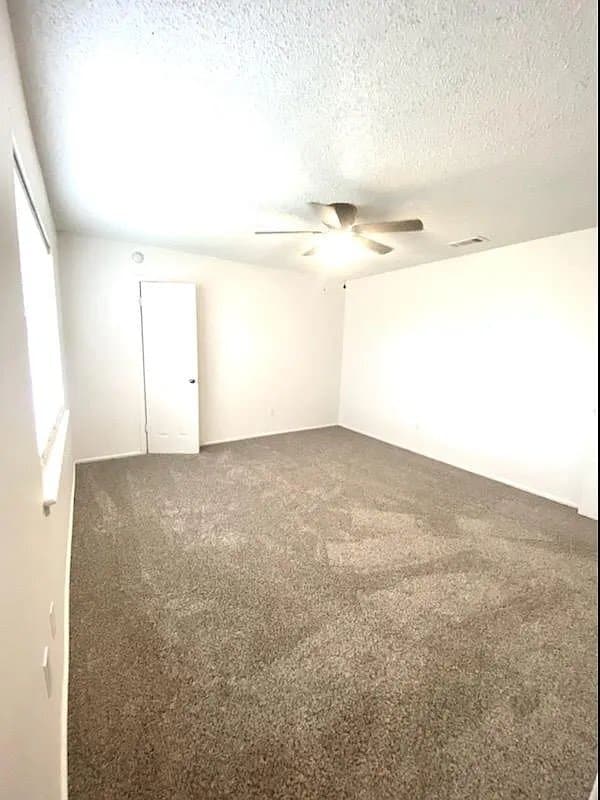 Photo - 4618 Fordham St