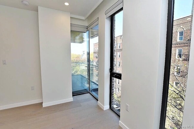 Photo - 41-26 44th St Unit 3C