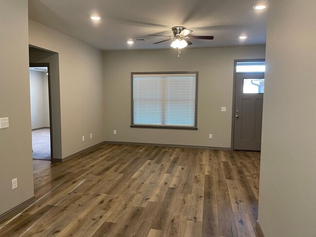 Photo - 104 Pr Crk Rd