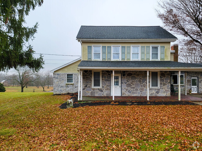 Building Photo - 323 Hartings Park Rd Rental