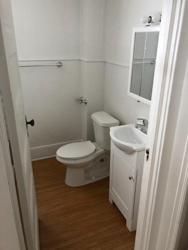 bathroom - 134 Hillsdale Street Unit 4
