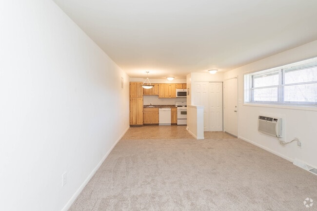 1BR, 1BA - 730 - Living Room