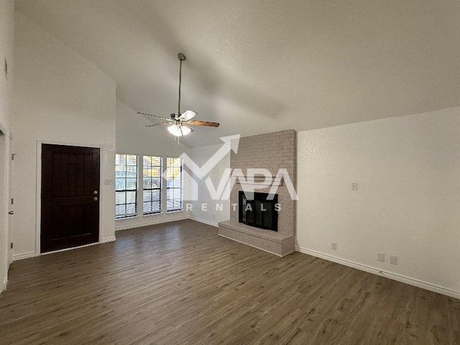 Photo - 6111 Feather Crest Ln