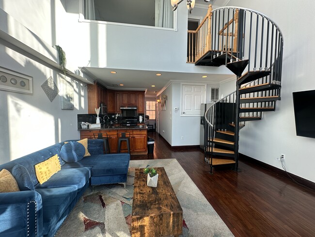 Photo - 205 N 11th St Unit 4F