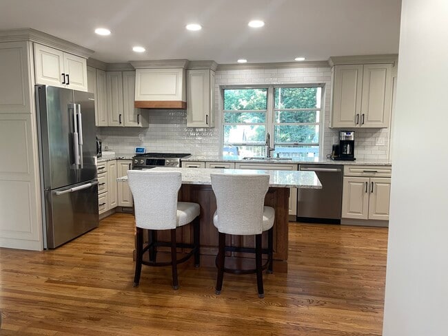 Photo - 6721 Eleck Pl