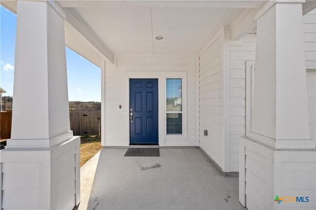 Building Photo - 408 Black Opal Dr