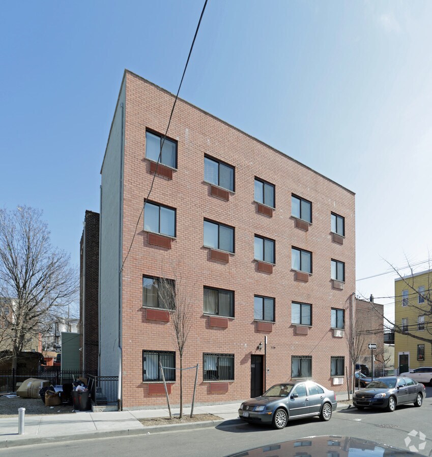729 E 212th Apartments For Rent In Bronx Ny Forrent Com