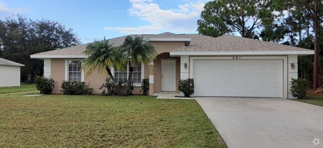 Building Photo - 461 SW Carmelite St Rental