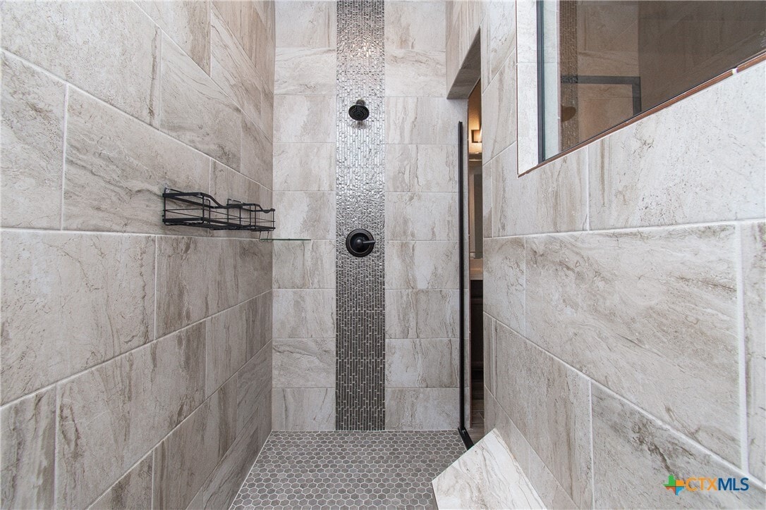 Photo - 8101 Tenley Wy