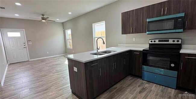 4301 Walnut Ave Unit 4