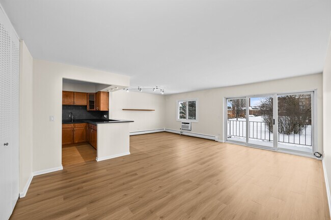 Photo - 10385 Dearlove Rd Unidad 2C