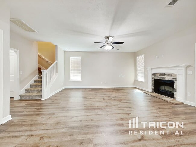 Photo - 729 Goodale Dr