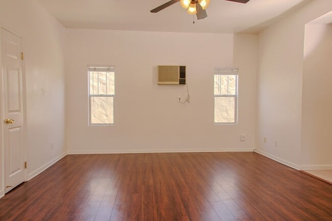 Garfield Avenue Apartments
