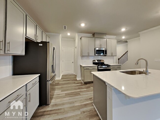 Photo - 156 Garden Vine Trl