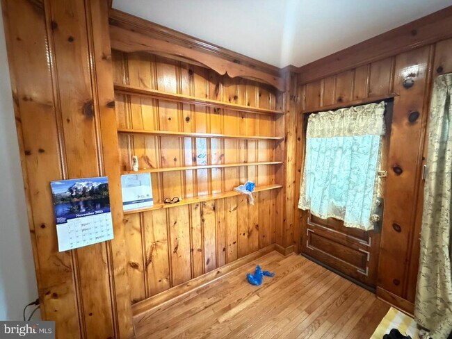 Photo - 1535 Willow St