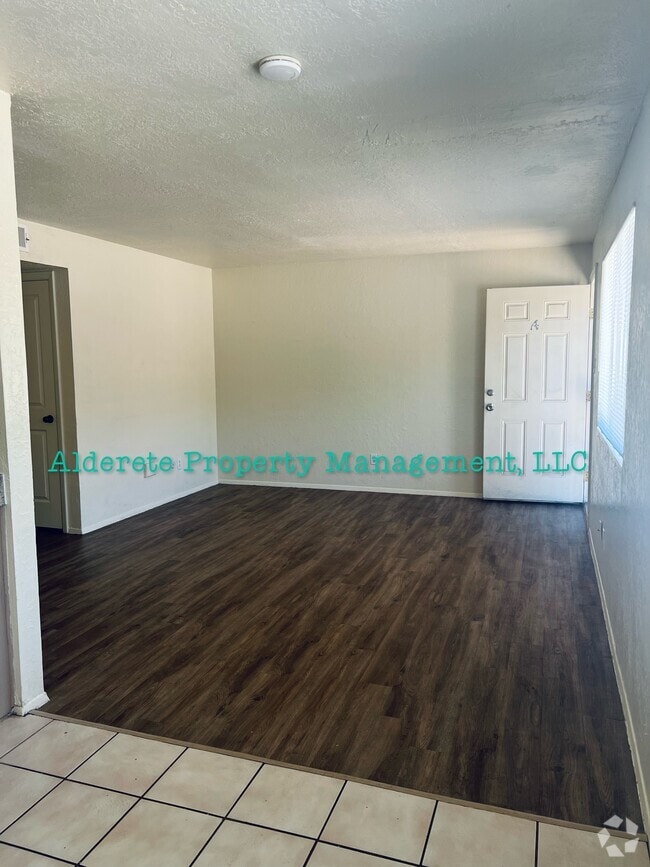 Building Photo - 401 Dorado Pl SE Unit A Rental