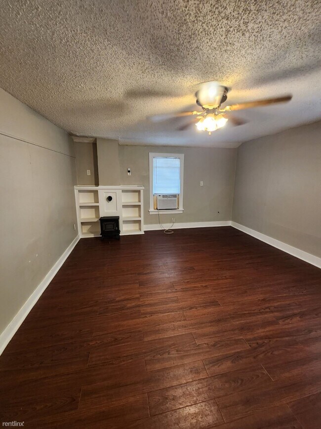 Photo - Studio, 1 bath House - 2460 W Martha St 24...