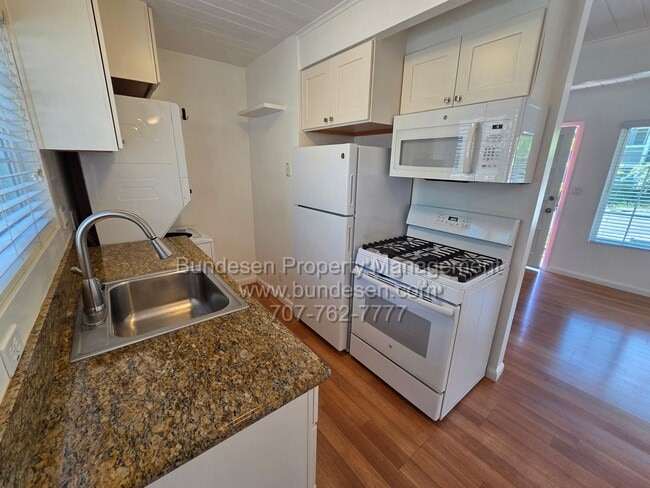 Photo - 104 Kent St