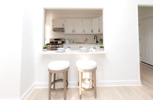 Photo - 838 Park Ave