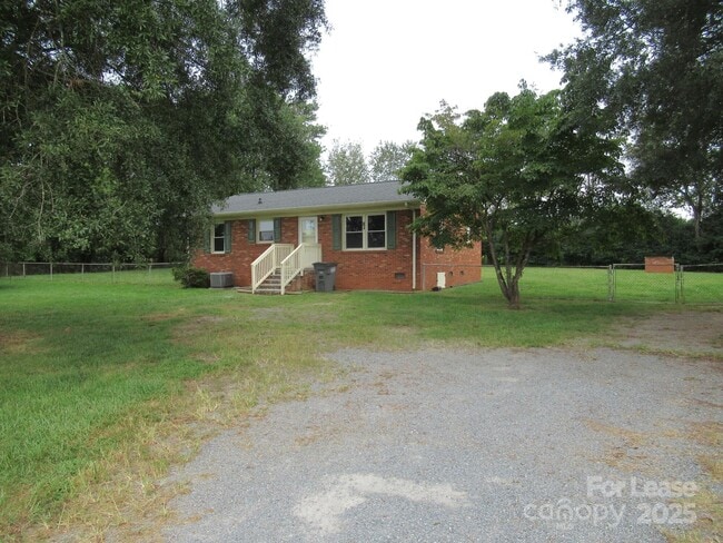 Building Photo - 2386 Gaston-Webbs Chapel Rd Rental