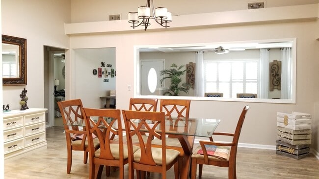 Photo - 1751 Horton Dr