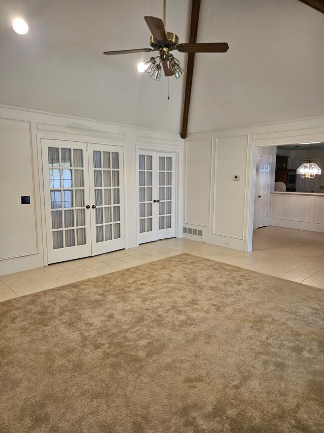 Photo - 3913 Davis Cir