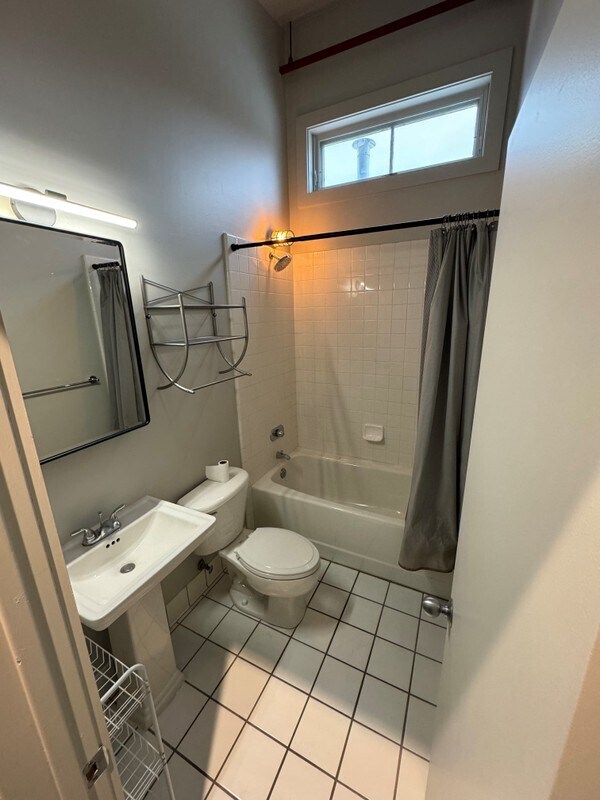 Photo - 346 Pierpont Ave Unit 1