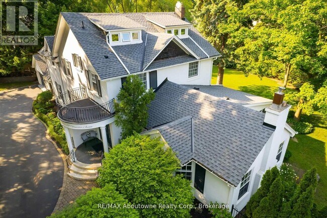 Photo - 317 Gloucester Ave