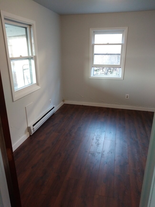 Bedroom - 112 S Main St Unit 112-B