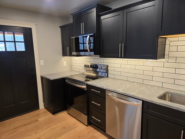 Photo - Forest Lane Apartments