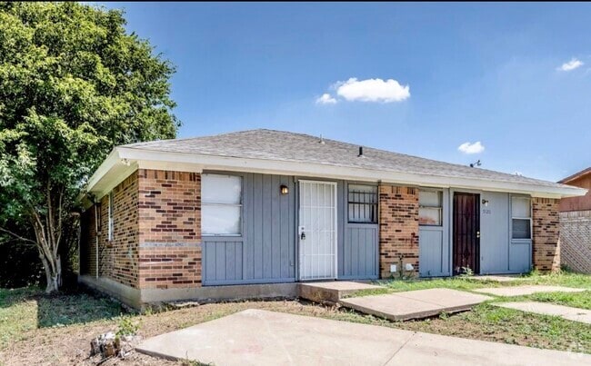 Building Photo - 5120 Humbert Ave Rental