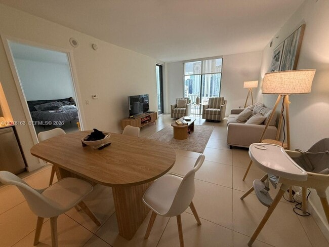 Photo - 31 SE 6th St Unit 2407