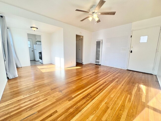 Photo - Beachside Studio Apartment l Garage includ... Unidad 62 Corona Ave