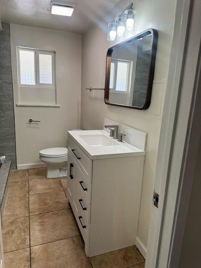 Photo - NE 4 bedroom home by Bakersfield College