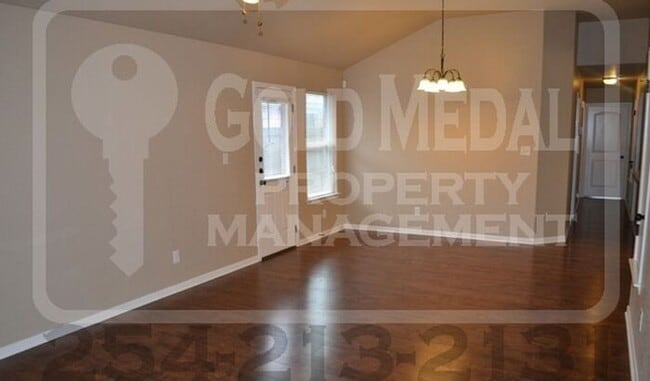 Photo - 1110 Grace Point Dr