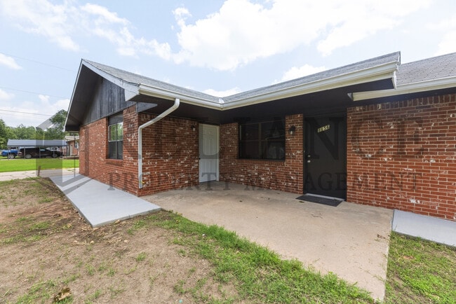 Photo - 1158 N Edwards