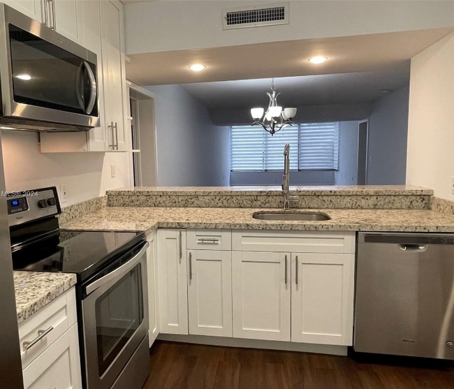 Photo - 1713 Whitehall Dr Unidad 207