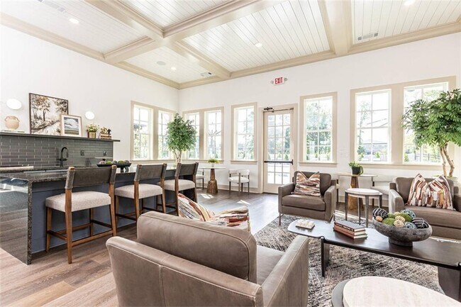 Photo - 3373 Fence Rd NE