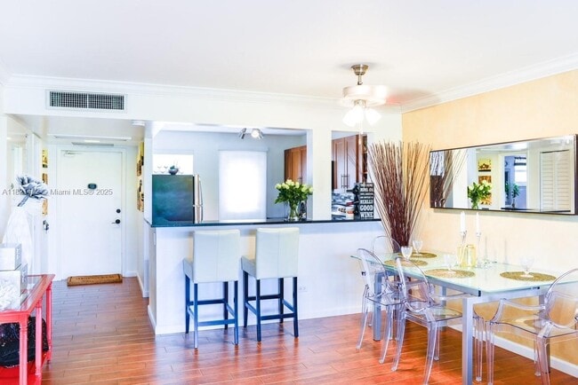 Photo - 445 NE 195th St Unidad 430 Rental