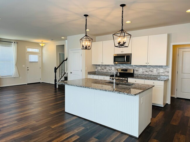 Photo - EMBREY MILL - ALMOST NEW - BEAUTIFUL 4 BEDROOM HOME