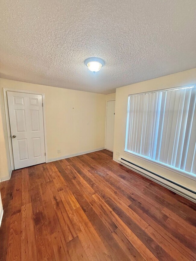 Photo - 4259 8th Ave NE Unit 1