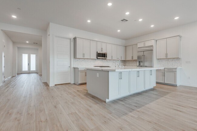 Photo - Single story in the exclusive master planned community of Heritage in Stonebridge!