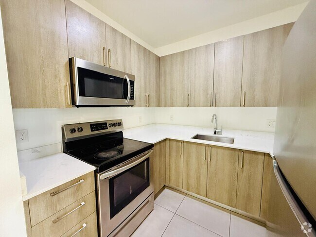 Building Photo - 1295 W 69th St Rental