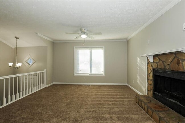 Photo - 206 Emily Dr