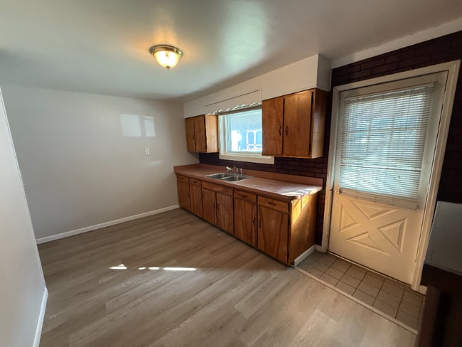 Photo - 2023 5th Ave Unidad 1