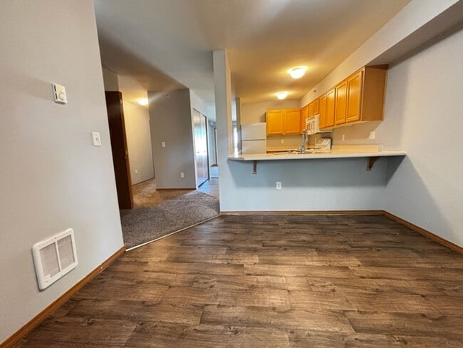 Photo - Your Home is Waiting! "Make your move easi... Unit 19-302