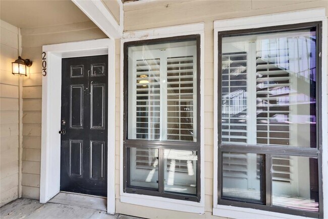 Photo - 2510 San Gabriel St Unit 203