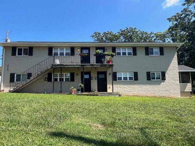 Building Photo - 1818 N 6th Ave Unit 3
