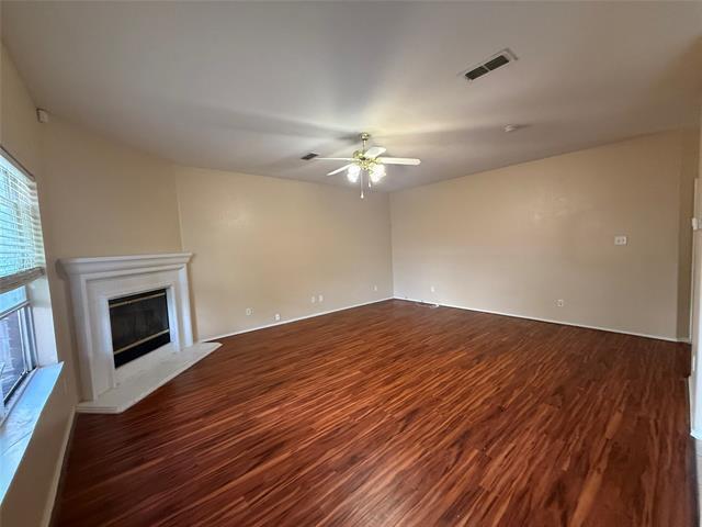Building Photo - 1102 Deedee Creek Dr
