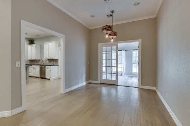 Photo - Spacious Retreat with a Park-Like Backyard